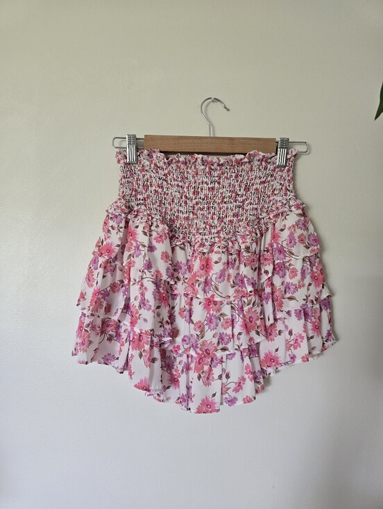Altar'd State Dresses & Skirts - Altar'd State Size XS pink Floral Tiered Ruffle Mini Skirt Elastic Waist Lined